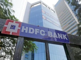 HDFC_Bank_2100_x_1470