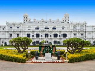 Jai-Vilas-Palace-1
